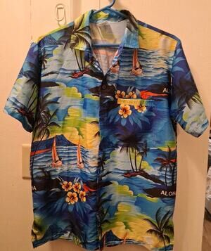 La Leela Blue Hawiian Shirt Size S button up